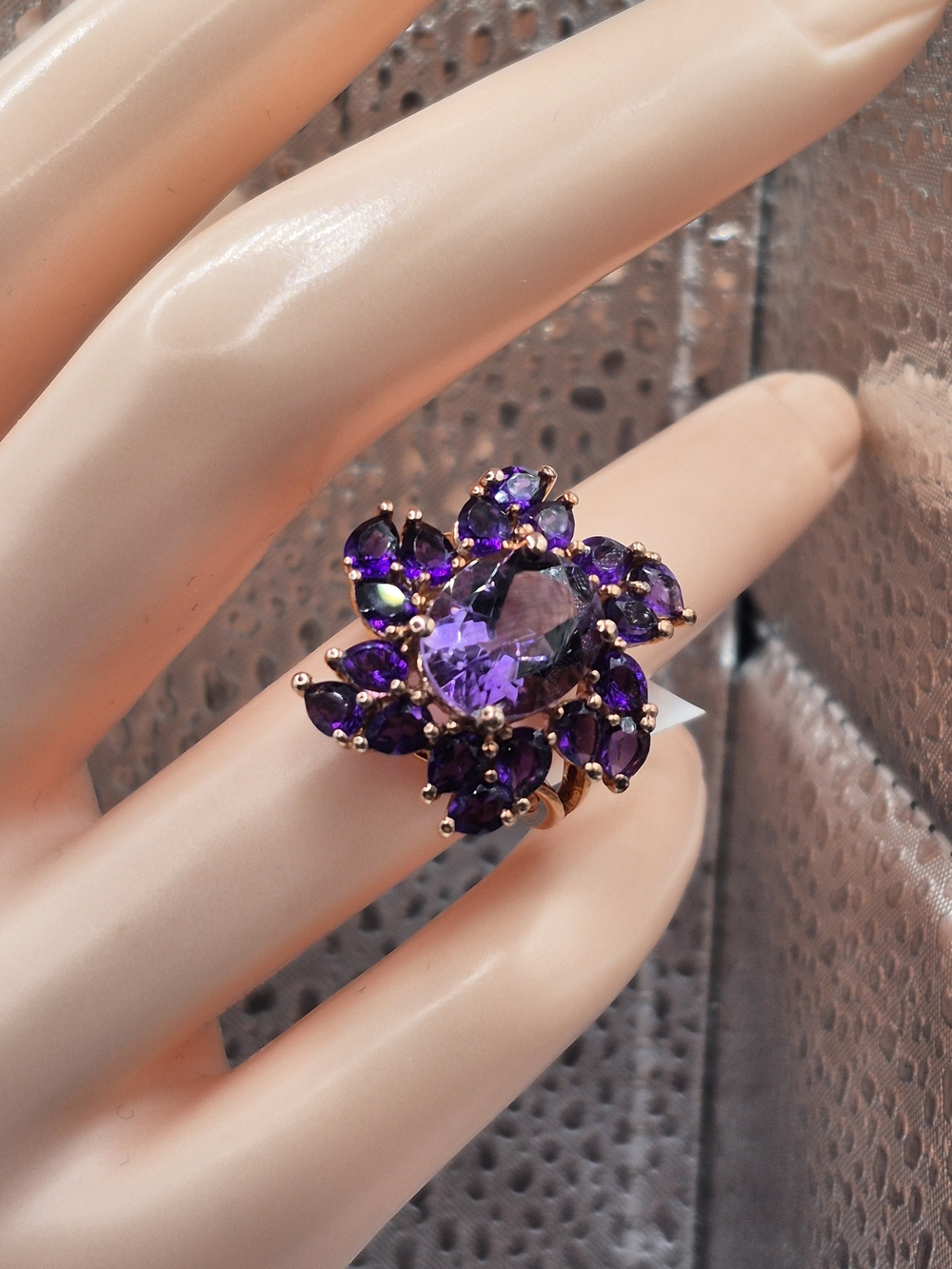 Elegant Purple Amethyst Cluster Ring - Rose Gold